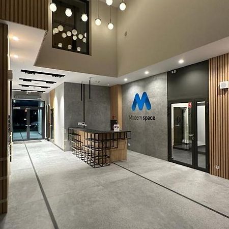 Warsaw Home Suites エクステリア 写真