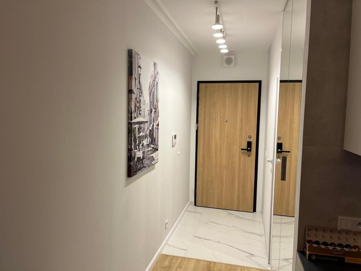 Warsaw Home Suites エクステリア 写真