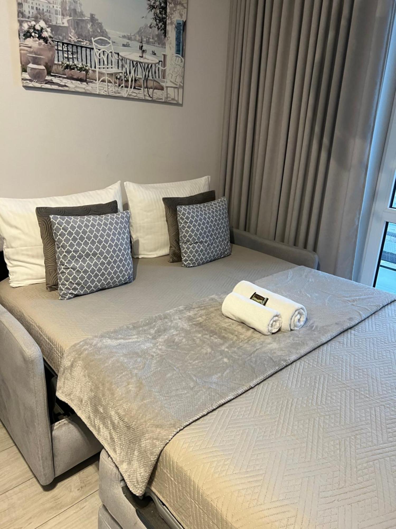 Warsaw Home Suites エクステリア 写真