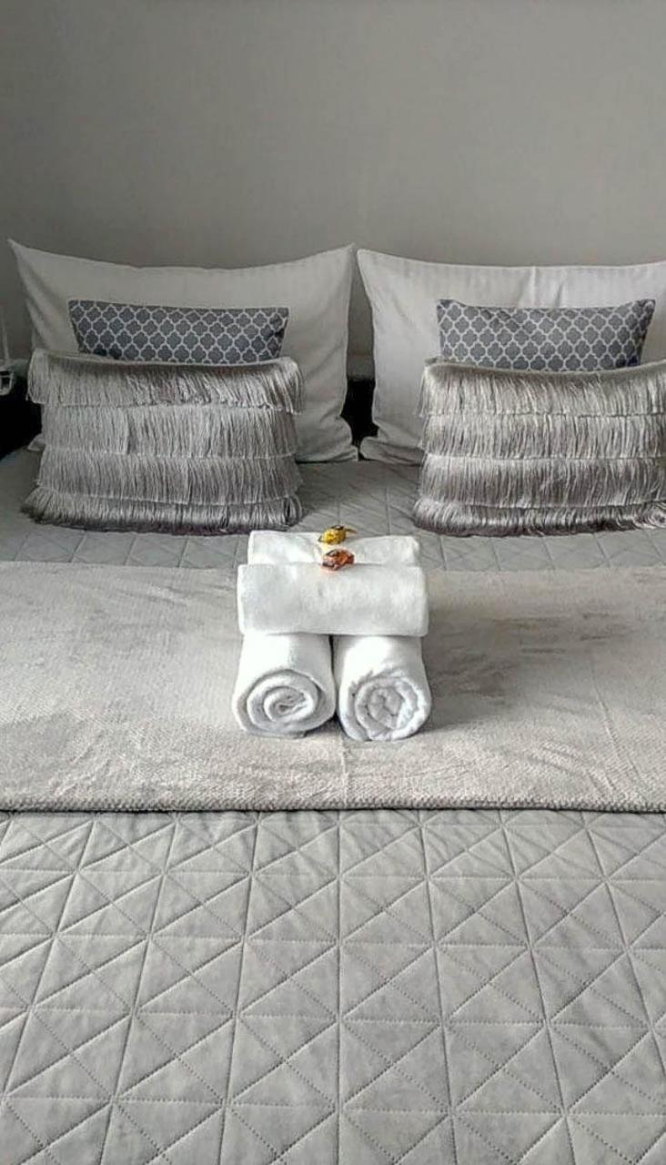 Warsaw Home Suites エクステリア 写真
